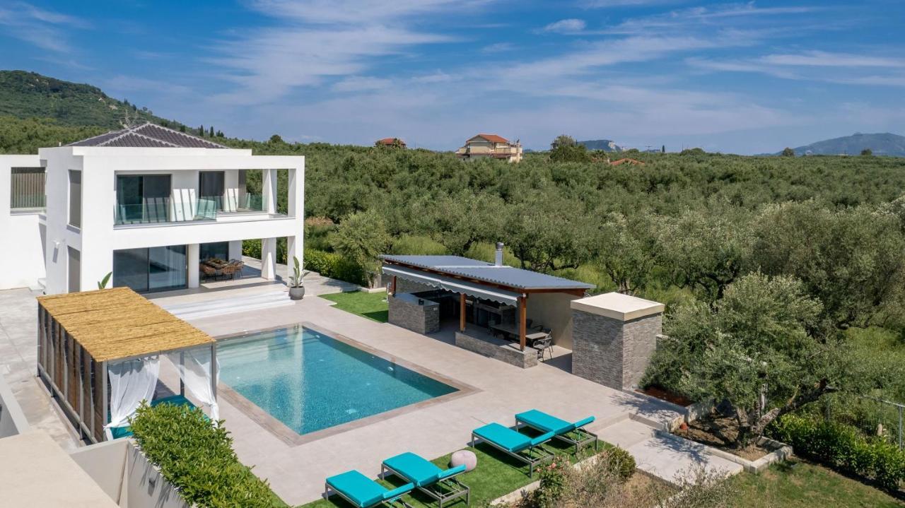 Antonia Villa - Luxurious Serenity With Private Pool, By Zantewize Kalipádhon エクステリア 写真