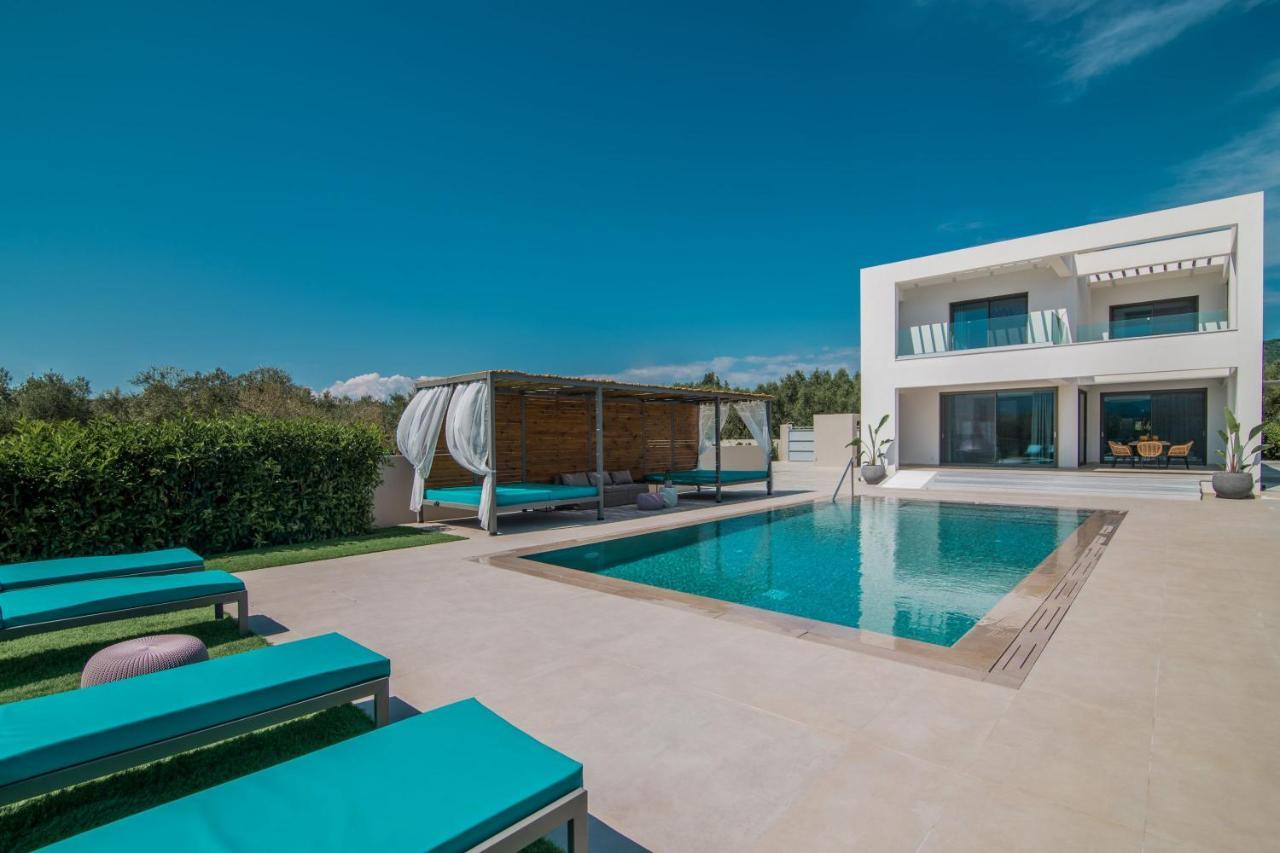 Antonia Villa - Luxurious Serenity With Private Pool, By Zantewize Kalipádhon エクステリア 写真